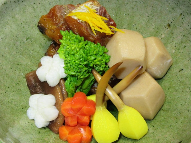 針ゆずの詳しい切り方 煮物や吸い物の香りづけによく使うゆずの切り方手順 日本料理 会席 懐石案内所