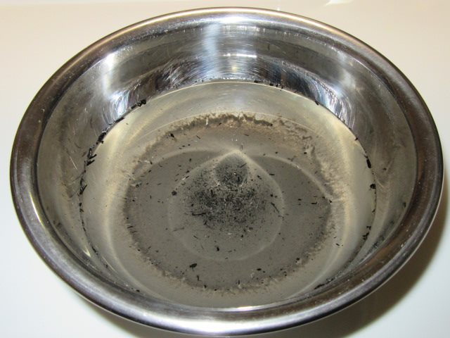 山菜のアク抜き方法灰あく汁の作り方