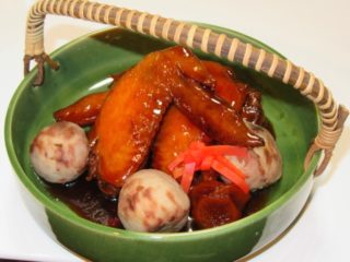 鶏肉を柏(かしわ)と呼ぶ理由とは【和食の料理用語集】 | 日本料理、会席・懐石案内所