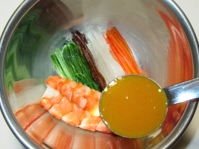 海老と野菜を使った五色のからし酢味噌あえの作り方,和え物や酢の物の献立