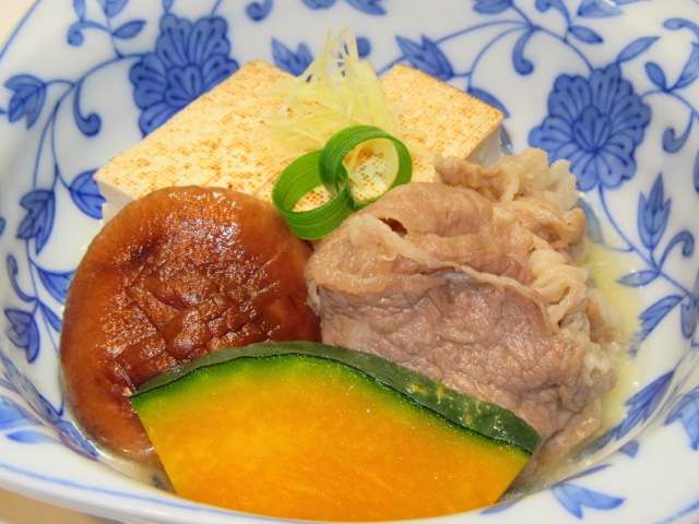 牛肉と焼き豆腐の煮物の作り方手順,盛りつけ例
