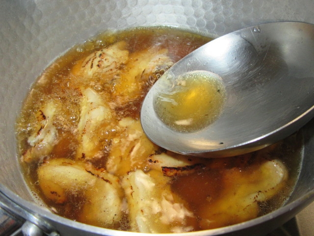 焼き色を付けた鶏肉の煮物の作り方