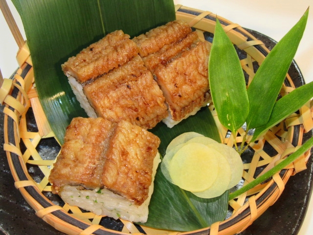 焼き鱧の棒寿司,生姜の甘酢漬け