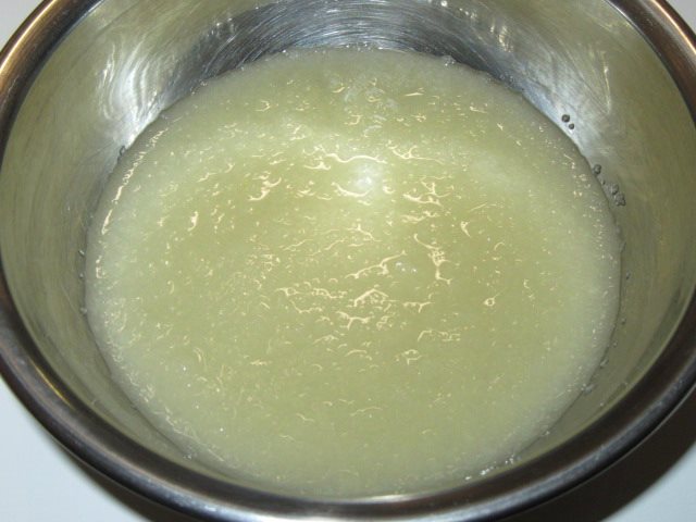 梨酢の作り方手順,なしをすりおろす工程