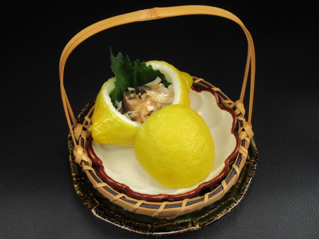 レモン釜の切り方,しめじと笹身のいちじく酢和え